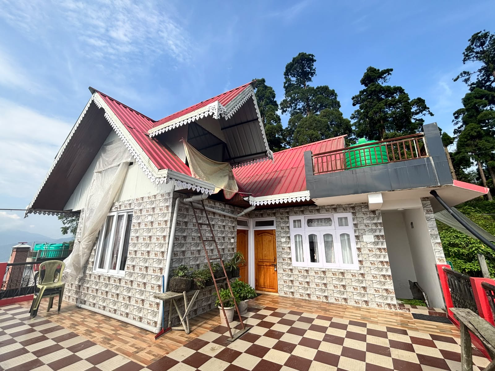 Covered roof shed at Arunas Homestay